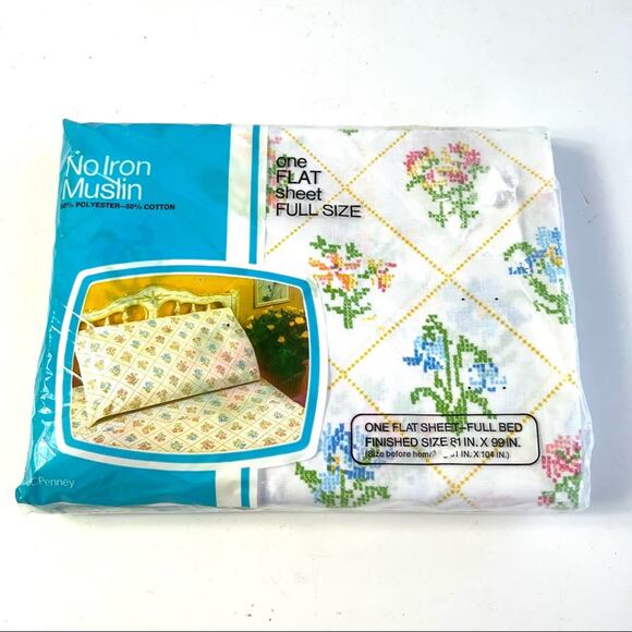 Vintage Full Size Flat Bed Sheet Floral Cross Stitch No Iron Muslin USA - Picture 1 of 5